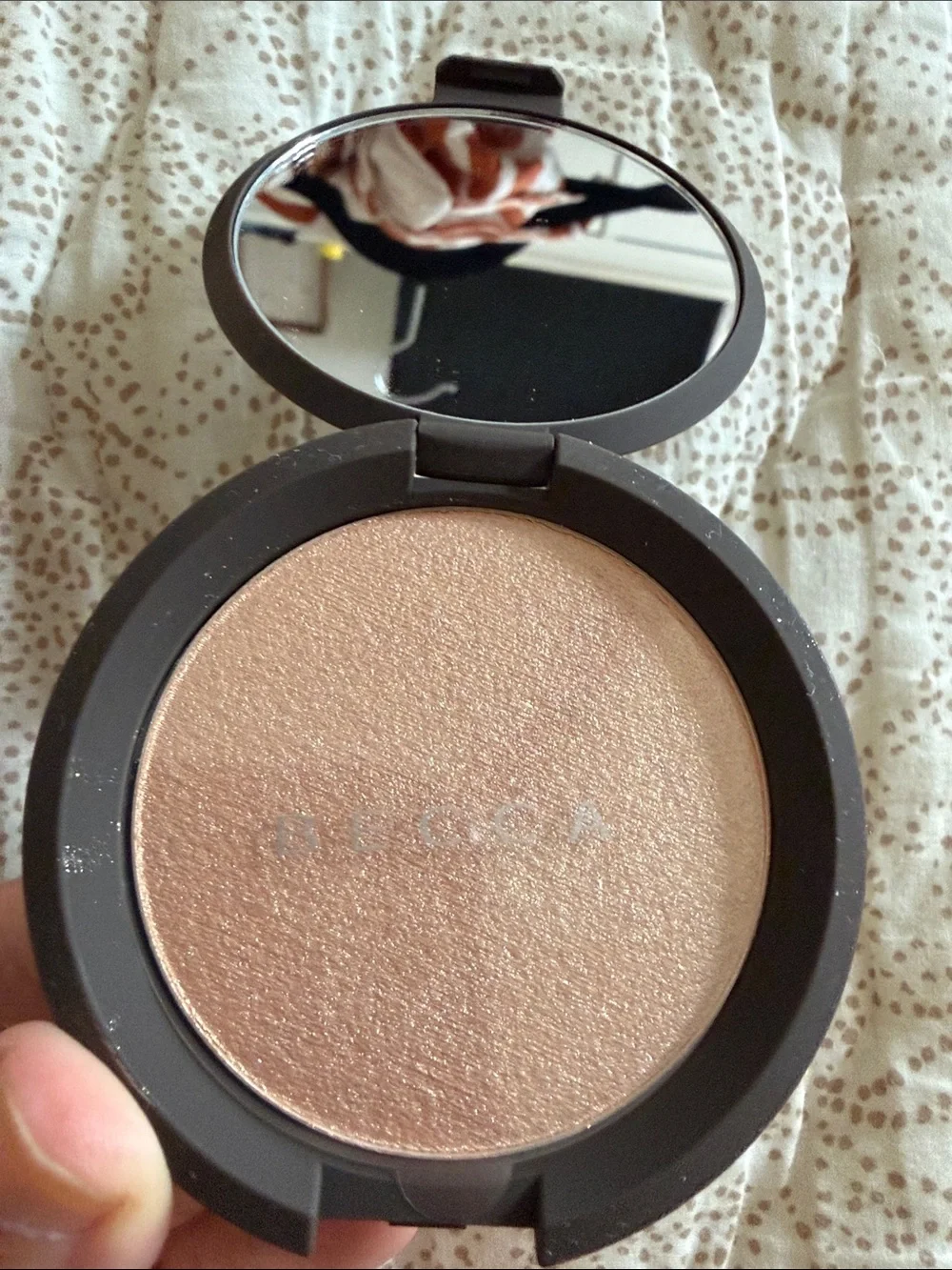 BECCA Champagne Pop Peach-Gold Pressed Highlighter